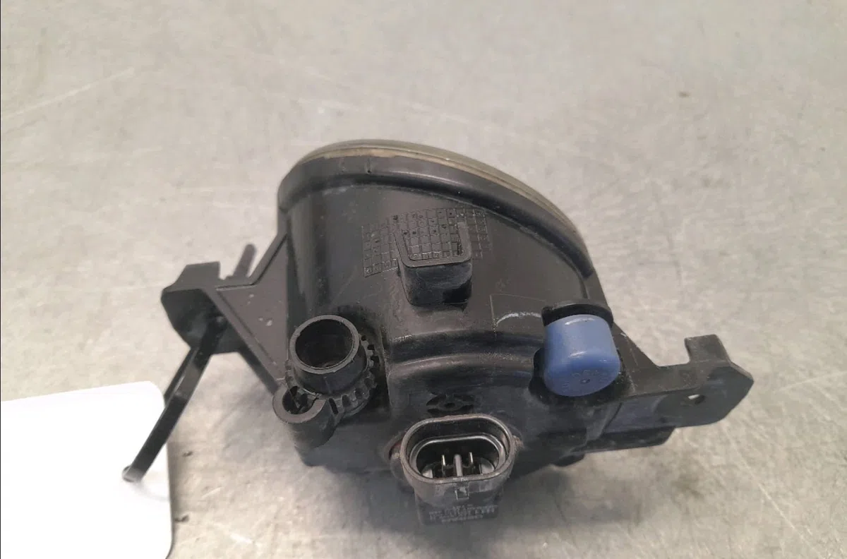 Phare antibrouillard avant gauche Renault KOLEOS I (HY_) 2.0 dci 4x4 (hy0b) (2008) occasion