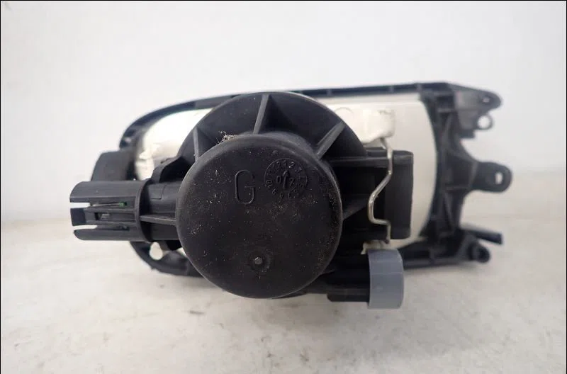 Phare antibrouillard avant gauche RENAULT LAGUNA I  1.8 occasion
