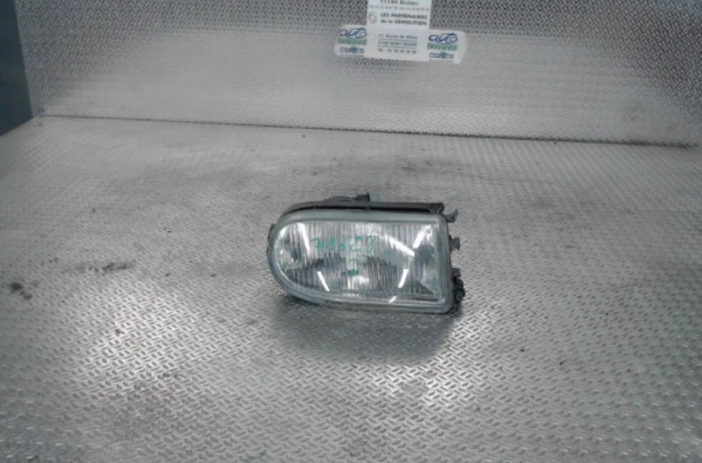 Phare antibrouillard avant gauche Renault LAGUNA I (B56_, 556_) 2.0 (b56c-h-n) (1993-2001) occasion