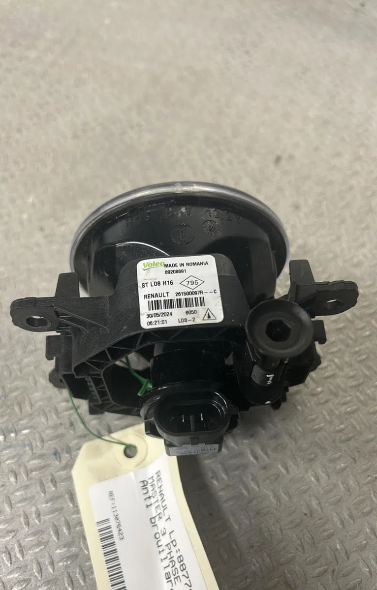 Phare antibrouillard avant gauche RENAULT MASTER 3 PHASE 3 occasion