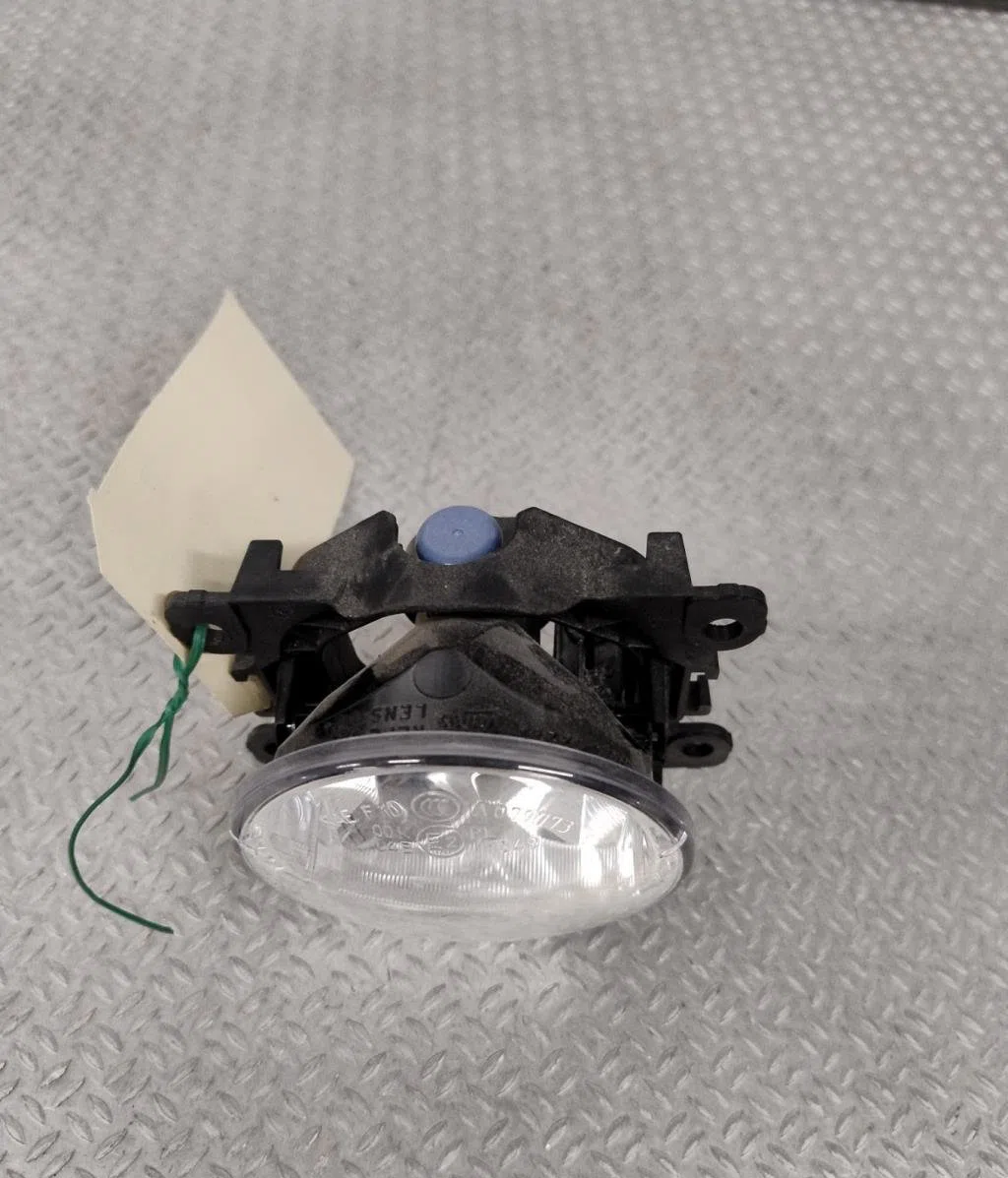 Phare antibrouillard avant gauche Renault MASTER III Camion plate-forme-Châssis (EV, HV, UV) 2.3 dci 145 fwd (ev0e, ev0f