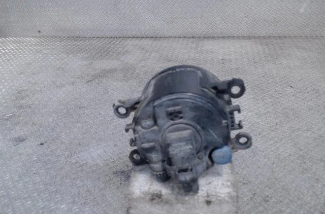 Phare antibrouillard avant gauche RENAULT MEGANE 2  MEGANE 2 PHASE 2 CABRIOLET occasion