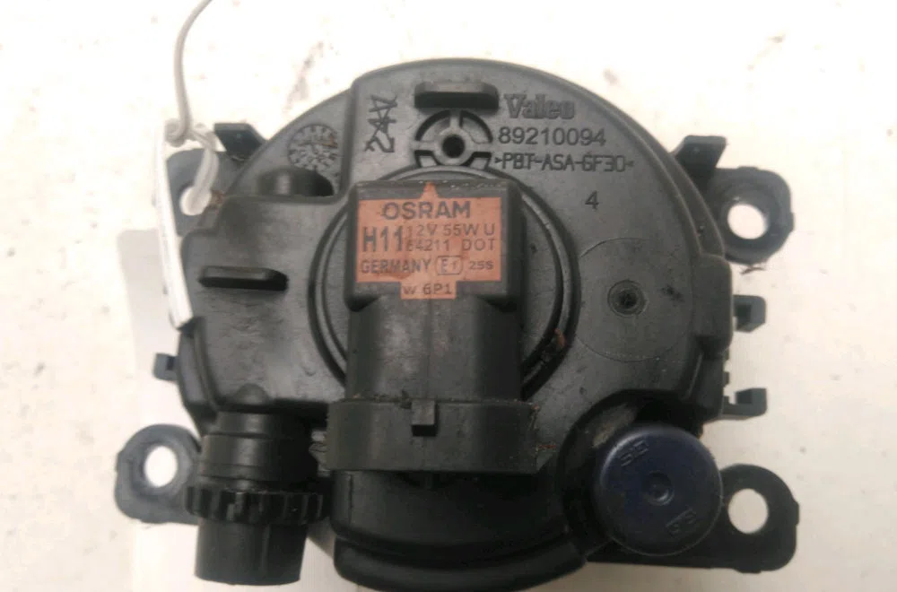 Phare antibrouillard avant gauche Renault MEGANE CC (EZ0-1_) 1.9 dci (ez0j, ez1s) (2010) occasion