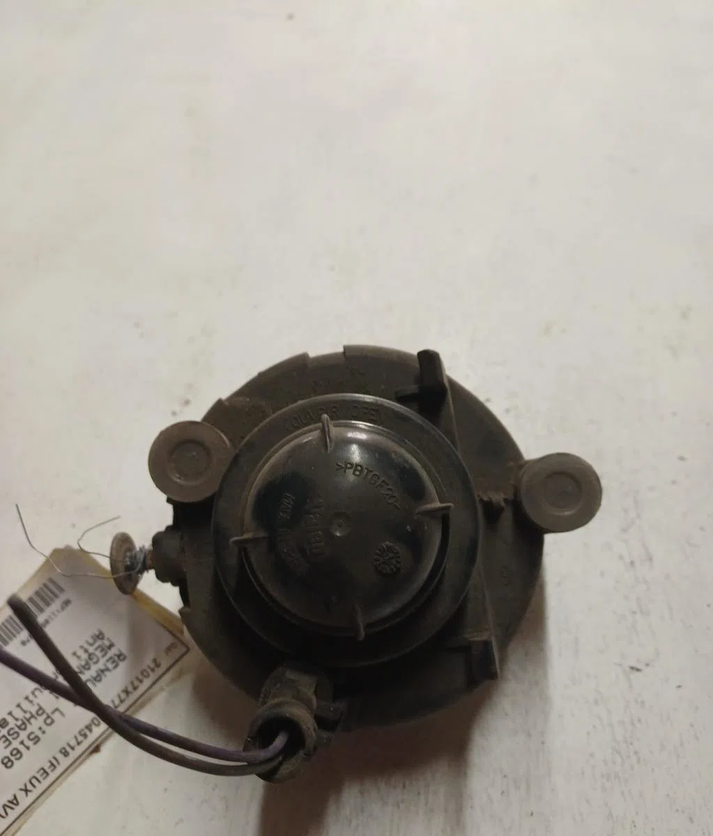 Phare antibrouillard avant gauche Renault MEGANE I (BA0-1_) 1.9 dti (ba08, ba0n) (1997-2001) occasion