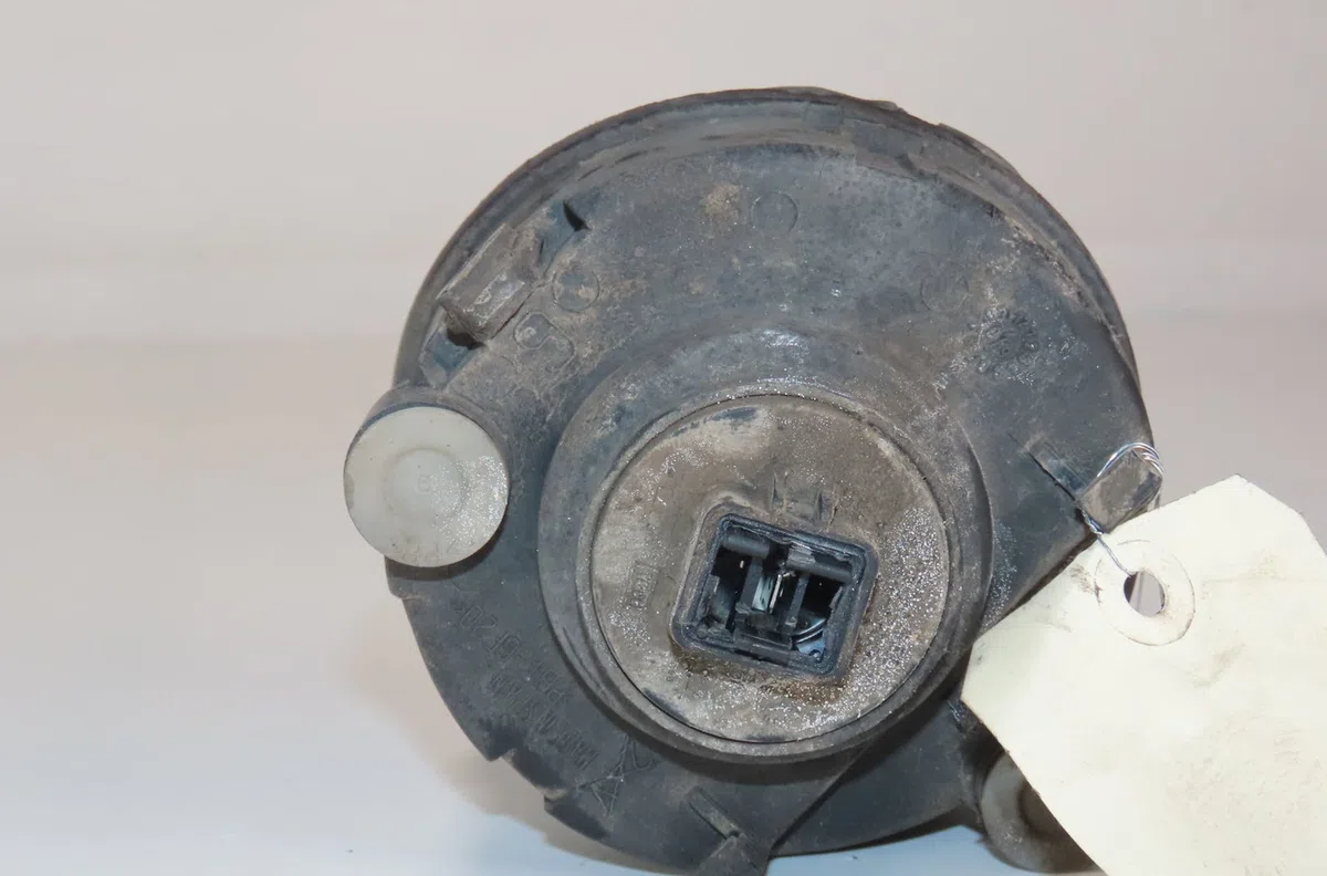 Phare antibrouillard avant gauche Renault MEGANE I Coupé (DA0-1_) 1.9 dti (da0n) (1997-2001) occasion
