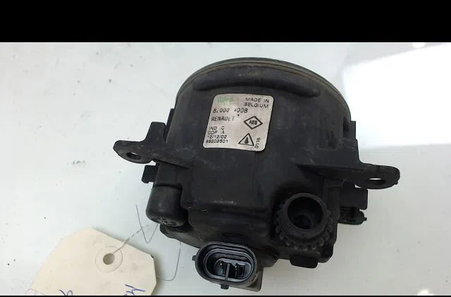 Phare antibrouillard avant gauche Renault MEGANE II (BM0-1_, CM0-1_) 1.6 16v (bm0c, cm0c) (2002-2008) occasion