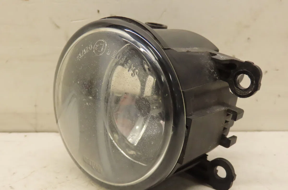 Phare antibrouillard avant gauche Renault MEGANE II Break (KM0-1_) 1.5 dci (km02, km13) (2004-2006) occasion