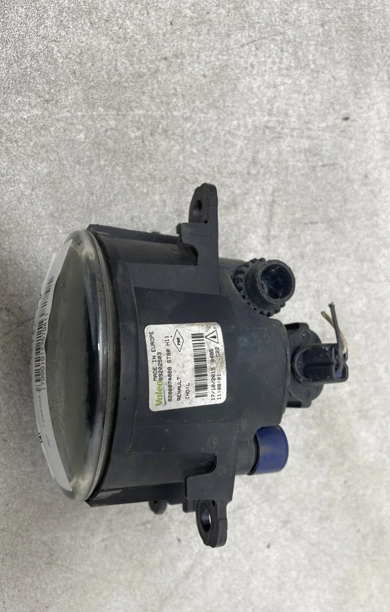 Phare antibrouillard avant gauche Renault MEGANE III 3-5 portes (BZ0-1_, B3_) 1.5 dci (bz09, bz0d, bz1w, bz29, bz14) (20