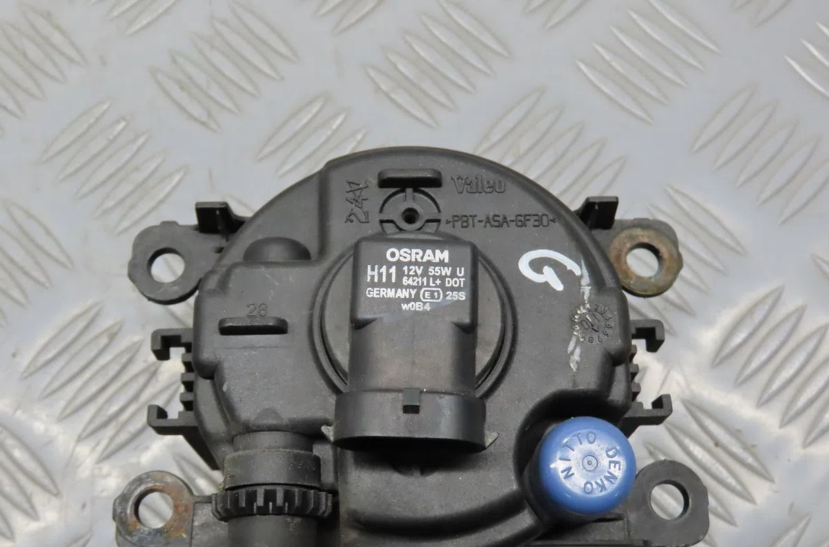 Phare antibrouillard avant gauche Renault MEGANE III Coupé (DZ0-1_) 2.0 dci (dz0l) (2009-2015) occasion