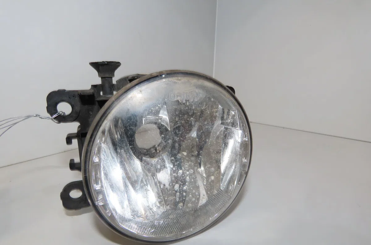 Phare antibrouillard avant gauche Renault MEGANE IV 3-5 portes (B9A-M-N_) 1.5 dci 110 (b9a3) (2015) occasion