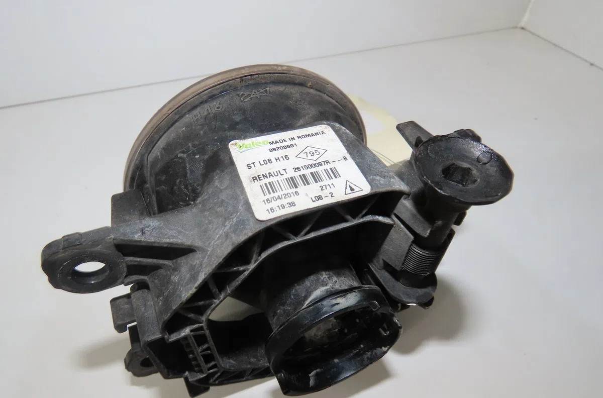 Phare antibrouillard avant gauche Renault MEGANE IV 3-5 portes (B9A-M-N_) 1.5 dci 110 (b9a3) (2015) occasion