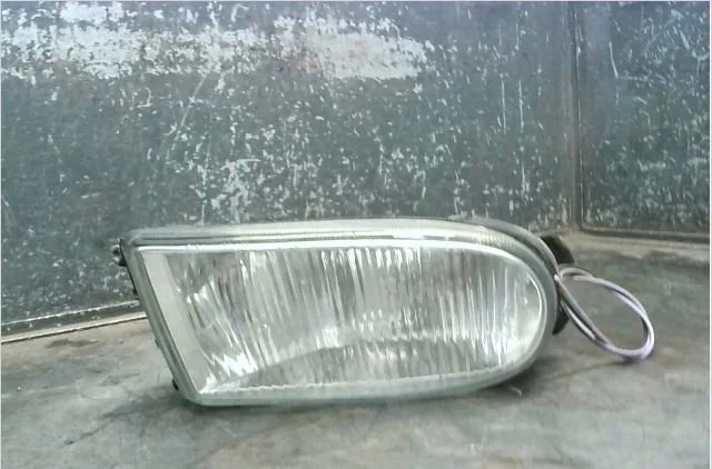 Phare antibrouillard avant gauche Renault MEGANE Scenic (JA0-1_) 2.0 i (ja02, ja0g) (1999-1999) occasion