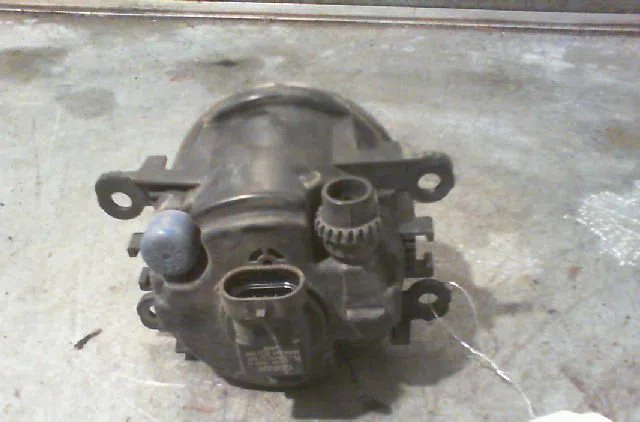 Phare antibrouillard avant gauche RENAULT SCENIC II Phase 1 03-2004--09-2006 occasion