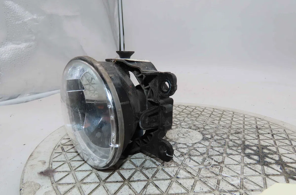 Phare antibrouillard avant gauche RENAULT SCENIC III occasion