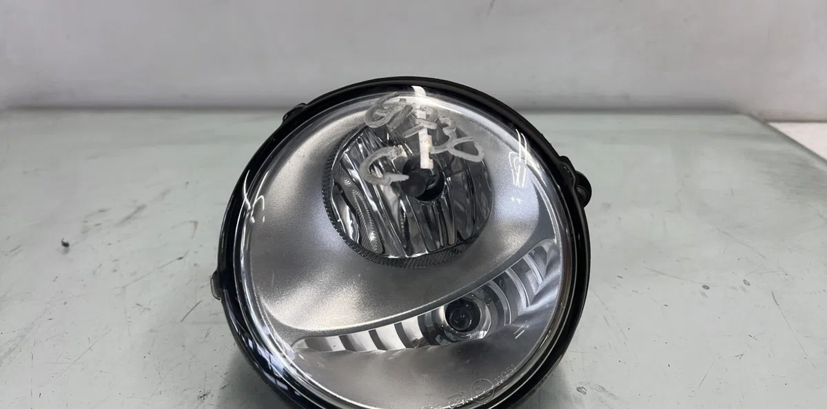 Phare antibrouillard avant gauche RENAULT TWINGO 2 PHASE 2 occasion
