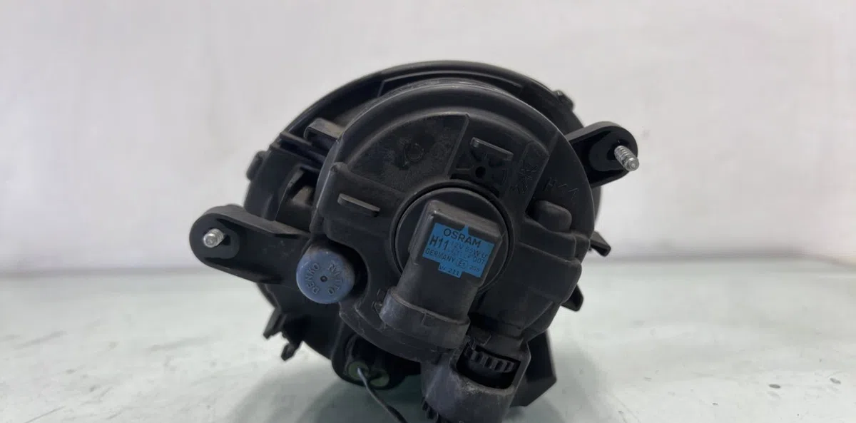 Phare antibrouillard avant gauche RENAULT TWINGO 2 PHASE 2 occasion