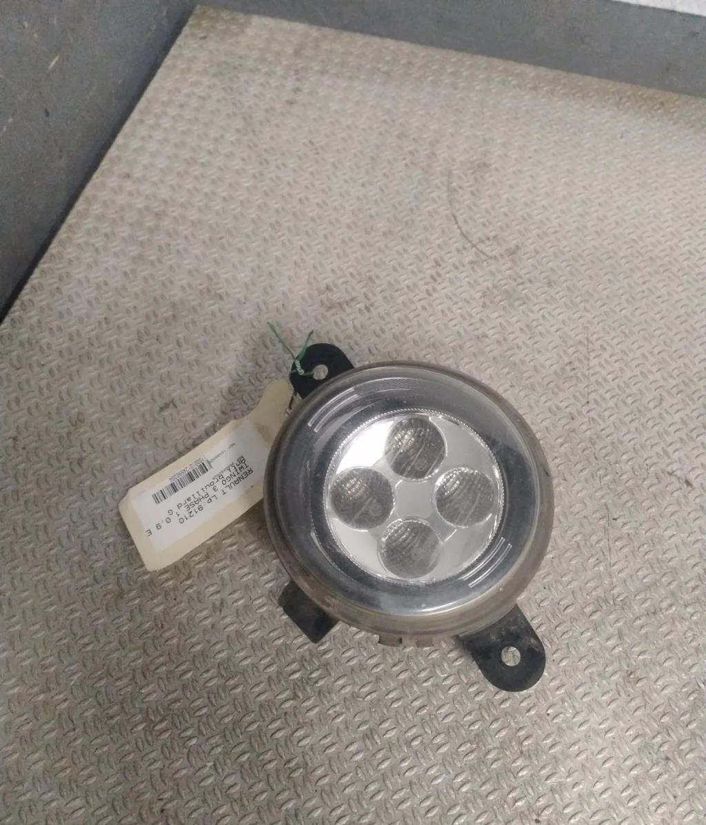 Phare antibrouillard avant gauche RENAULT TWINGO 3 TWINGO 3 PHASE 1 occasion