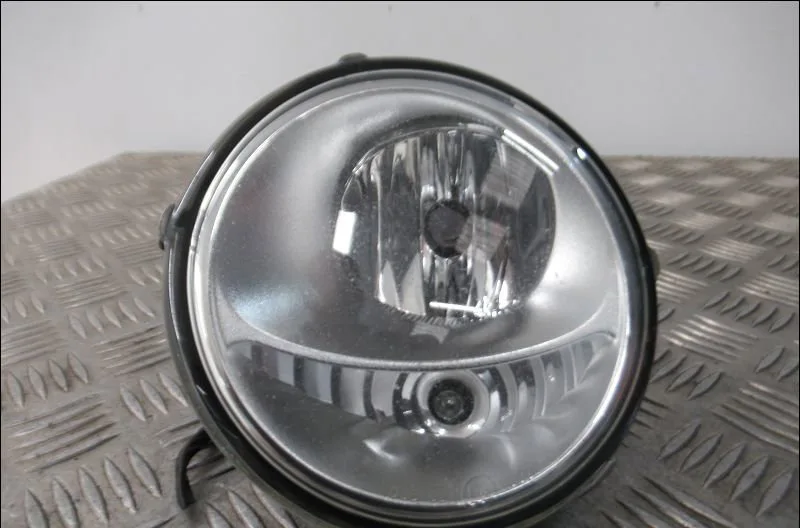 Phare antibrouillard avant gauche Renault TWINGO II Camionnette - 3-5 portes (CNO_) 1.5 dci (cn03) (2010-2014) occasion