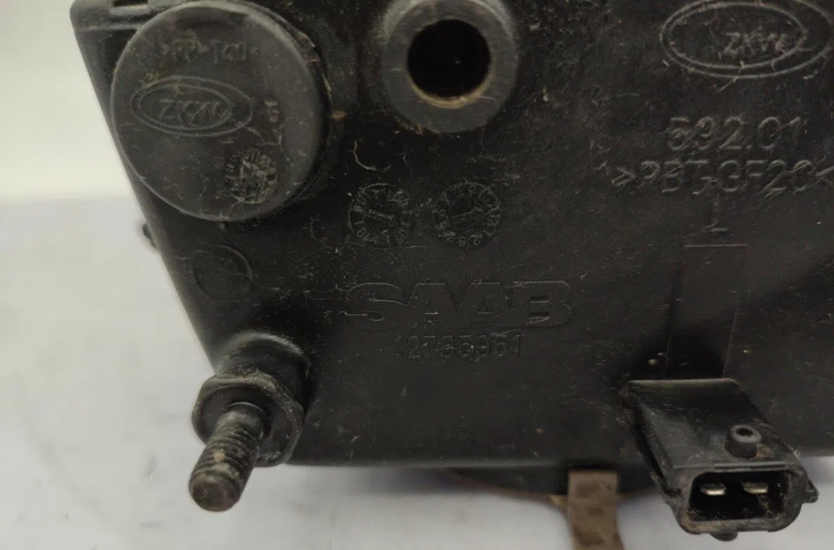Phare antibrouillard avant gauche SAAB 9.3 2 SPORT HATCH PHASE 1 BREAK occasion