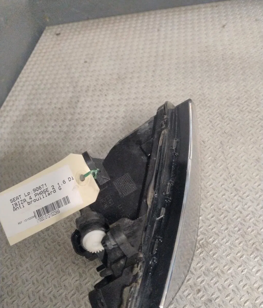 Phare antibrouillard avant gauche SEAT IBIZA 4  IBIZA 4 PHASE 2 occasion