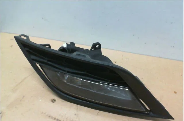 Phare antibrouillard avant gauche Seat IBIZA IV (6J5, 6P1) 1.2 tsi (2010-2012) occasion