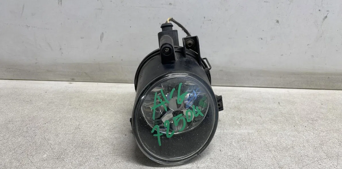 Phare antibrouillard avant gauche Seat LEON (1P1) 2.0 tdi 16v (2005-2012) occasion