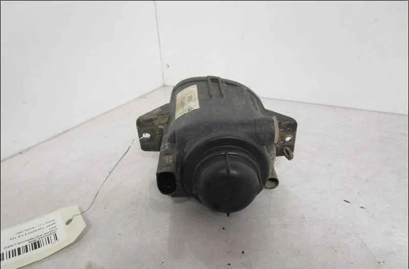 Phare antibrouillard avant gauche SEAT TOLEDO II occasion