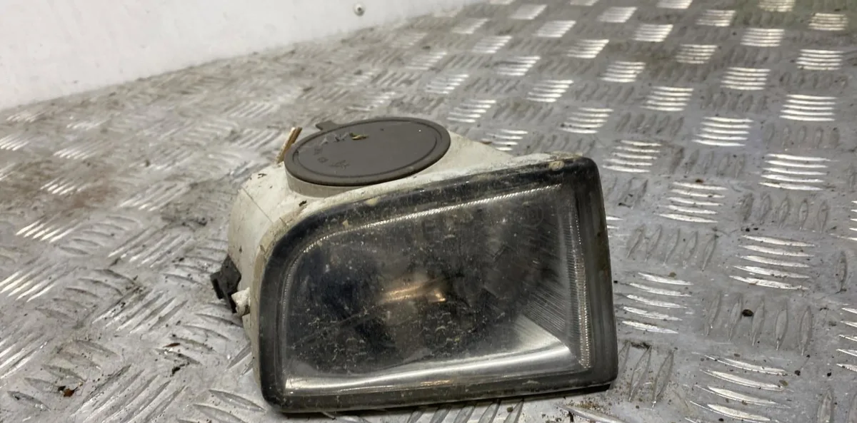 Phare antibrouillard avant gauche SKODA FABIA 1 PHASE 1 occasion