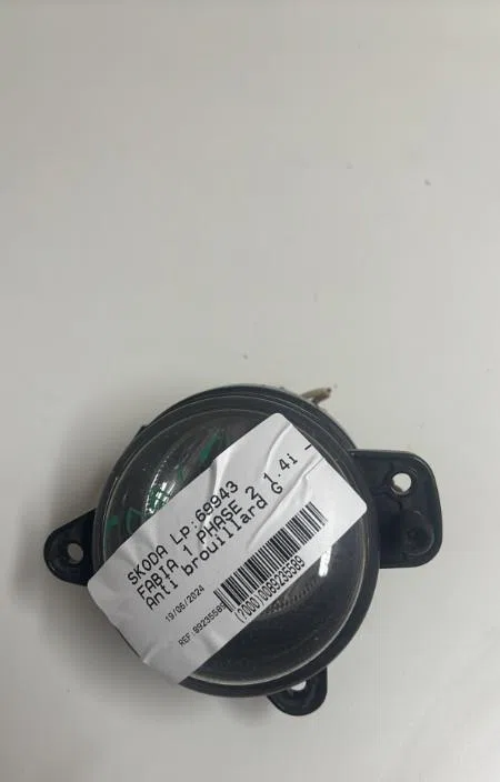 Phare antibrouillard avant gauche Skoda FABIA I (6Y2) 1.4 16v (1999-2008) occasion