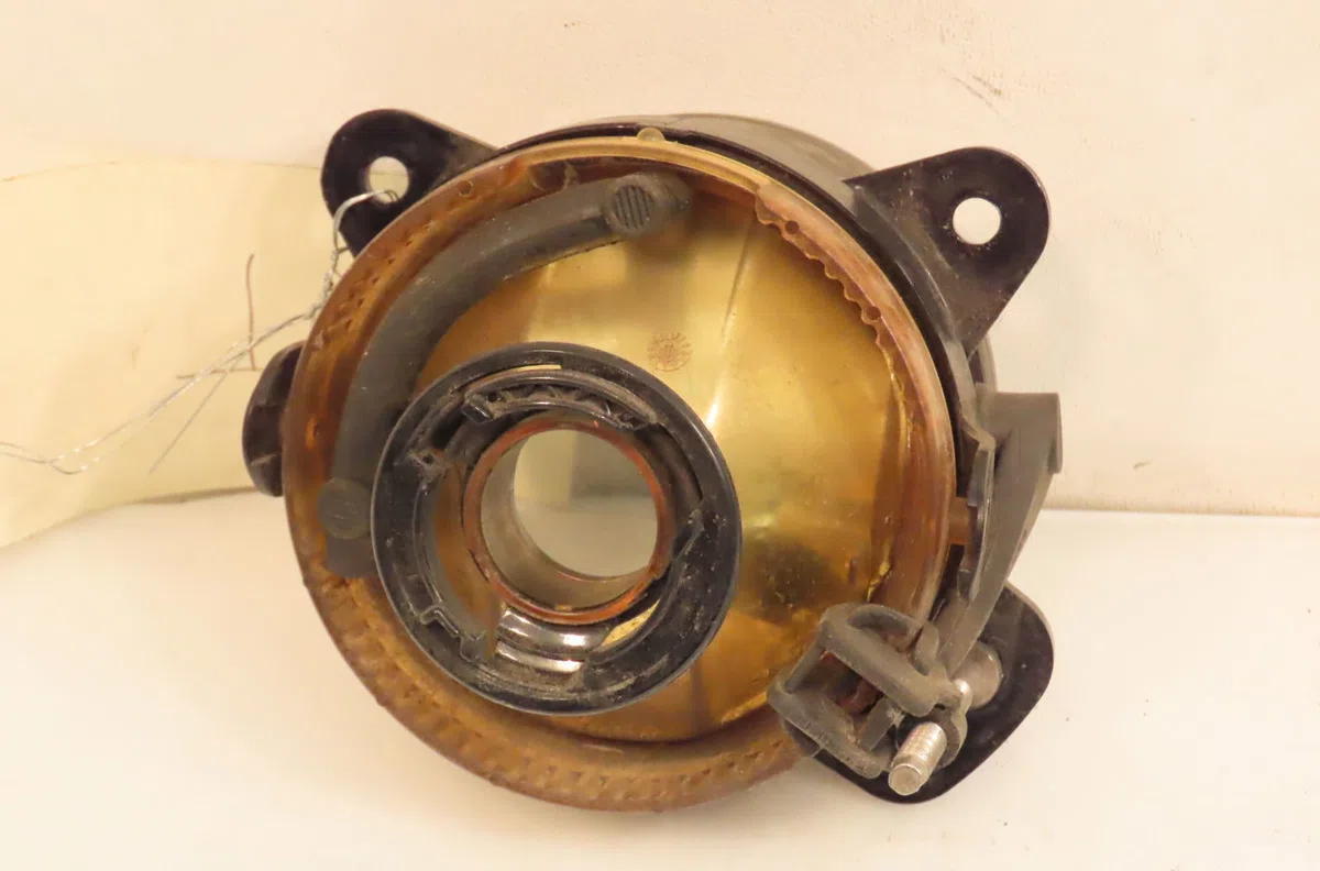 Phare antibrouillard avant gauche Skoda FABIA II (542) 1.2 (2006-2014) occasion