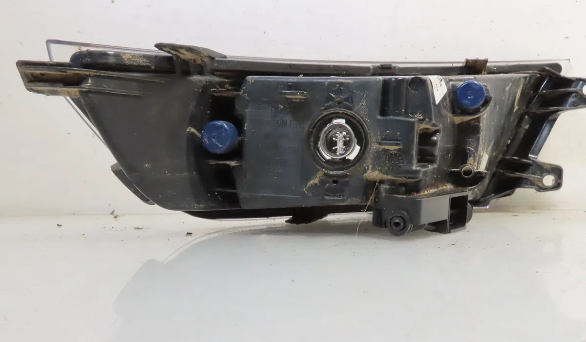 Phare antibrouillard avant gauche Skoda FABIA III (NJ3) 1.0 (2014-2021) occasion