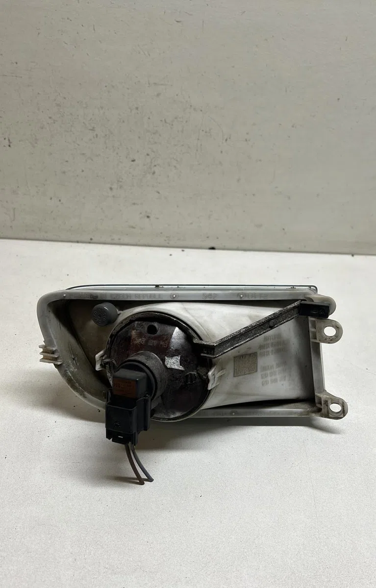 Phare antibrouillard avant gauche Skoda OCTAVIA II (1Z3) 1.9 tdi (2004-2010) occasion