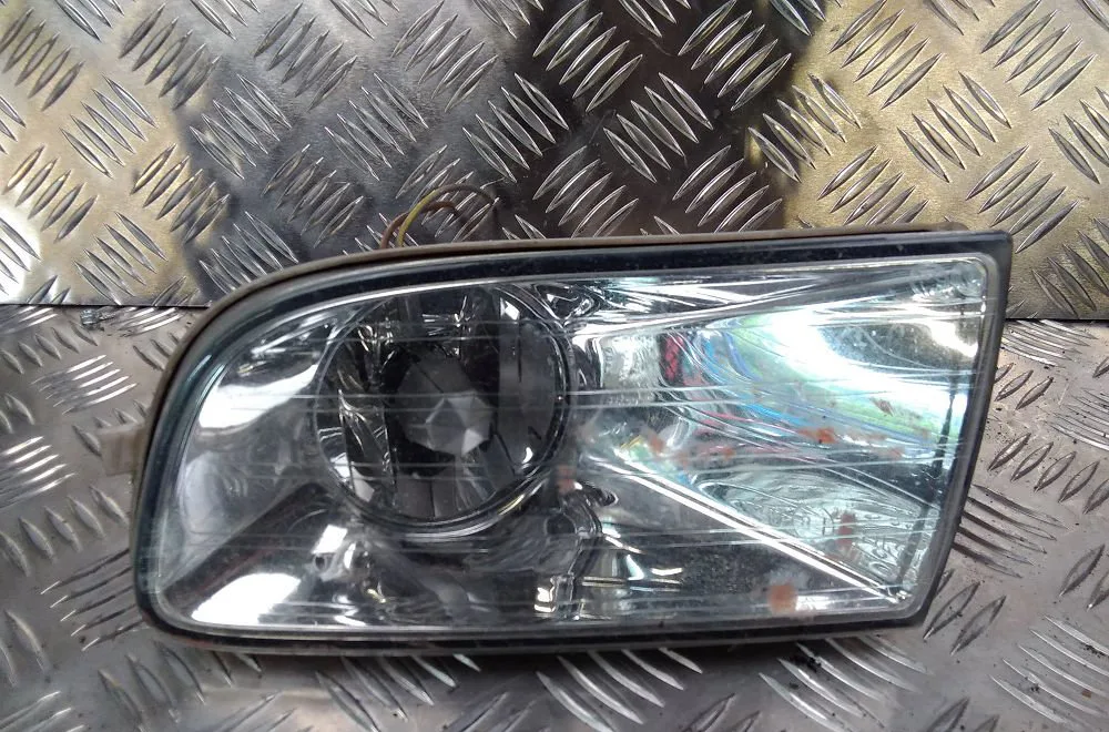 Phare antibrouillard avant gauche Skoda OCTAVIA II (1Z3) 2.0 tdi (2010-2013) occasion