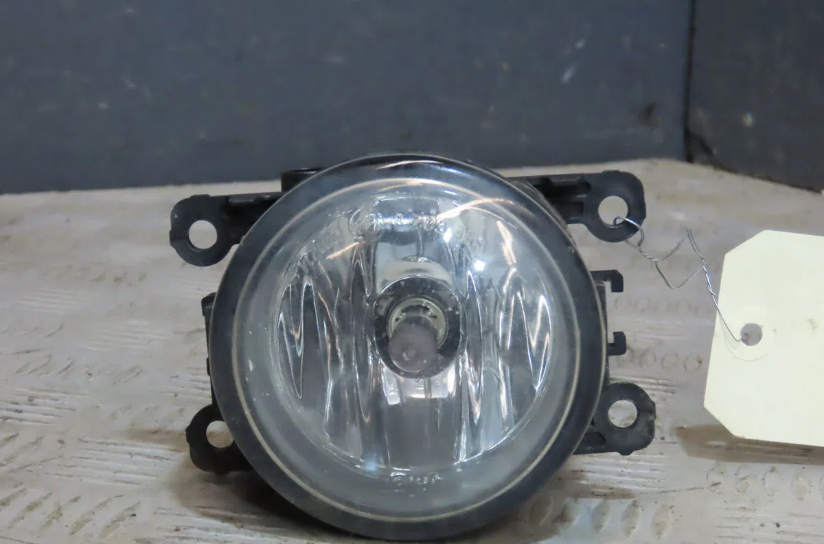 Phare antibrouillard avant gauche Suzuki SWIFT III (MZ, EZ) 1.3 (rs 413) (2005) occasion