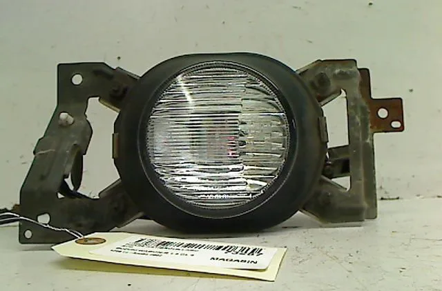 Phare antibrouillard avant gauche SUZUKI WAGON-R occasion