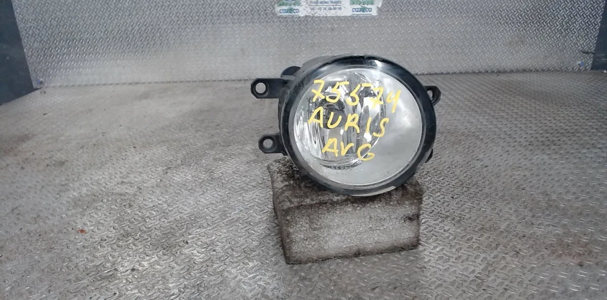 Phare antibrouillard avant gauche TOYOTA AURIS 1 AURIS 1 PHASE 1 occasion