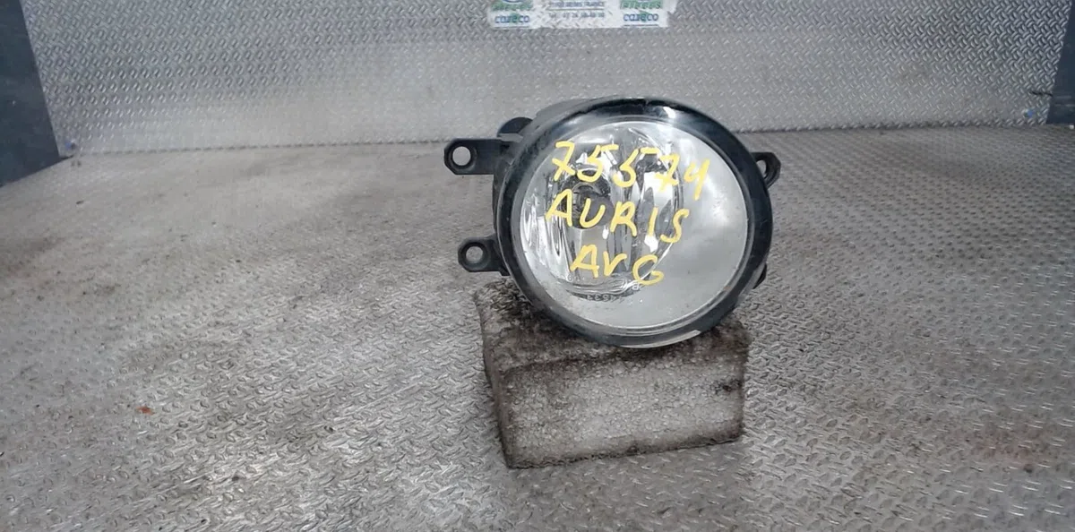 Phare antibrouillard avant gauche TOYOTA AURIS 1  AURIS 1 PHASE 1 occasion