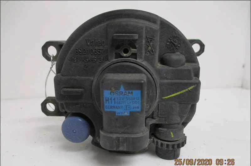 Phare antibrouillard avant gauche TOYOTA AURIS I occasion