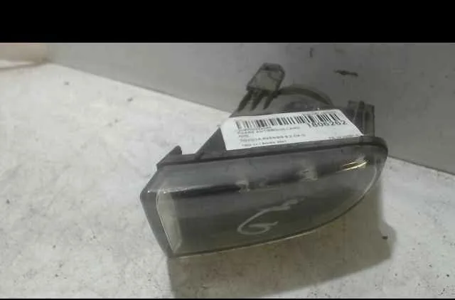 Phare antibrouillard avant gauche TOYOTA AVENSIS I occasion