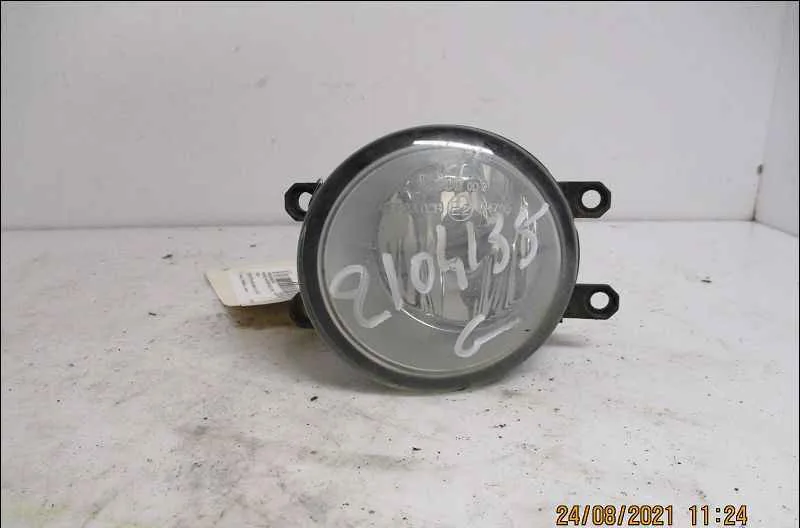 Phare antibrouillard avant gauche TOYOTA AVENSIS II occasion
