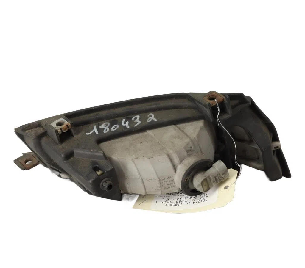 Phare antibrouillard avant gauche Toyota AVENSIS VERSO (_M2_) 2.0 d (clm20_) (2001-2005) occasion