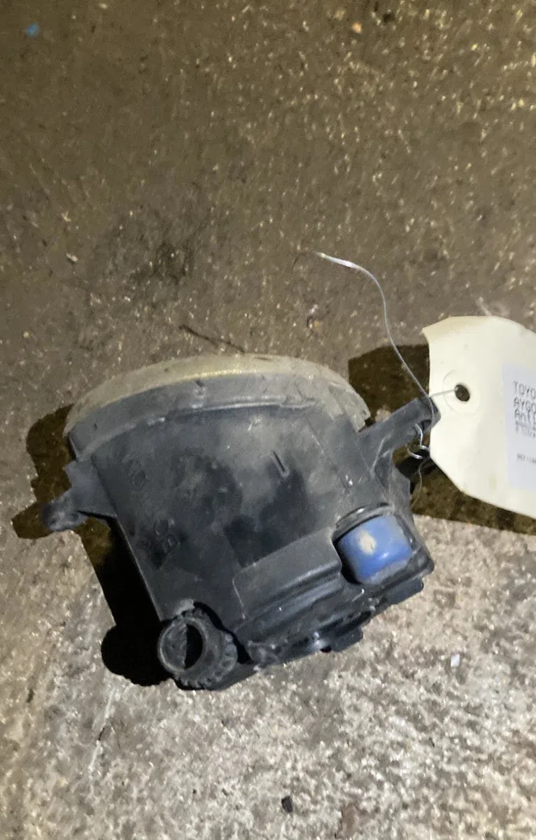 Phare antibrouillard avant gauche TOYOTA AYGO 1 PHASE 3 occasion