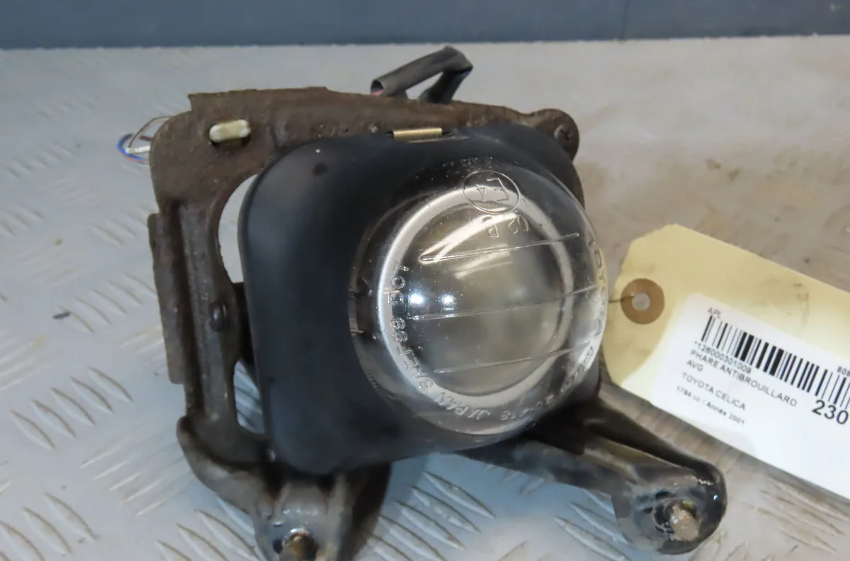 Phare antibrouillard avant gauche TOYOTA CELICA occasion