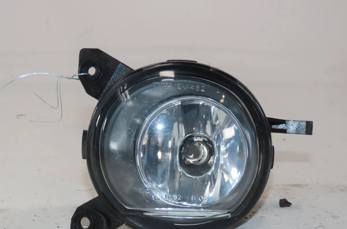 Phare antibrouillard avant gauche Toyota COROLLA (_E12_) 1.4 d (nde120_) (2004-2007) 5 portes occasion