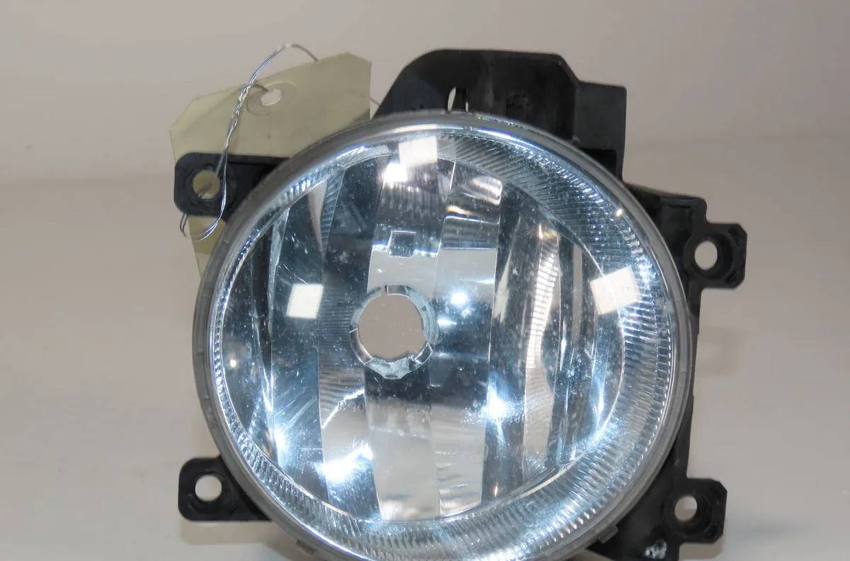 Phare antibrouillard avant gauche Toyota RAV 4 IV (_A4_) 2.0 d (ala40_) (2012-2018) occasion