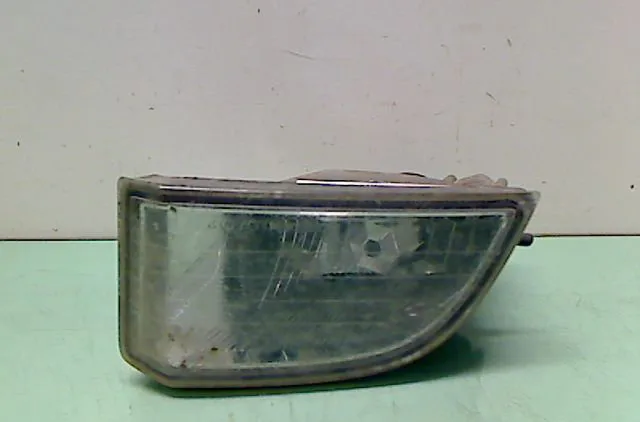 Phare antibrouillard avant gauche TOYOTA RAV4 II 2001 occasion