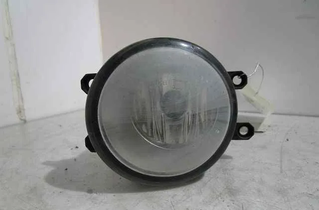 Phare antibrouillard avant gauche TOYOTA YARIS II occasion