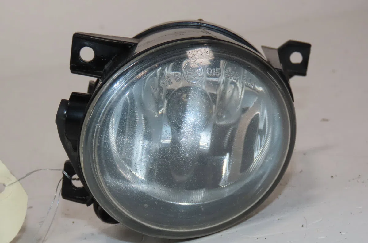Phare antibrouillard avant gauche Volkswagen EOS (1F7, 1F8) 2.0 tdi (2006-2008) occasion