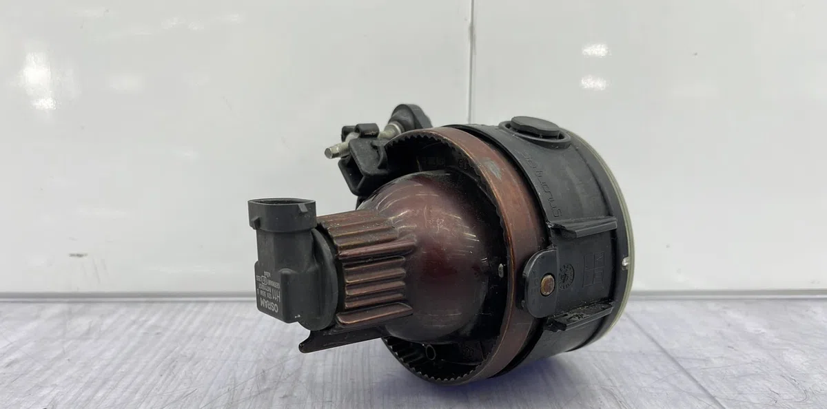 Phare antibrouillard avant gauche VOLKSWAGEN GOLF 5 occasion
