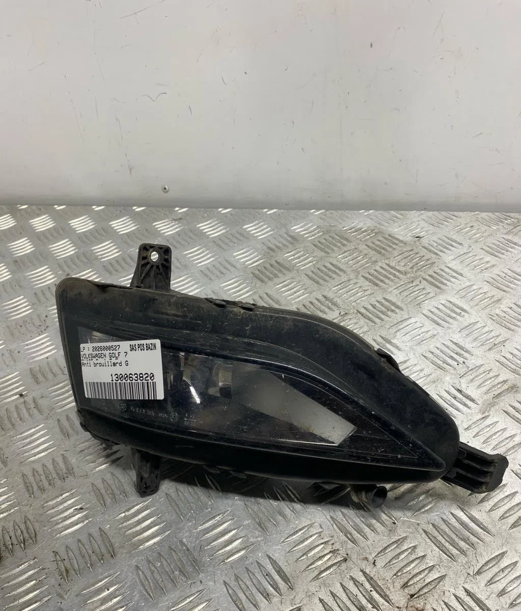 Phare antibrouillard avant gauche VOLKSWAGEN GOLF 7 PHASE 2 occasion